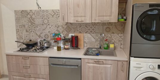 RIF. A199 – Appartamento in ottimo stato in una trav. di Via Badino- mq. 90 circa + la copertura del terrazzo di mq. 100 circa